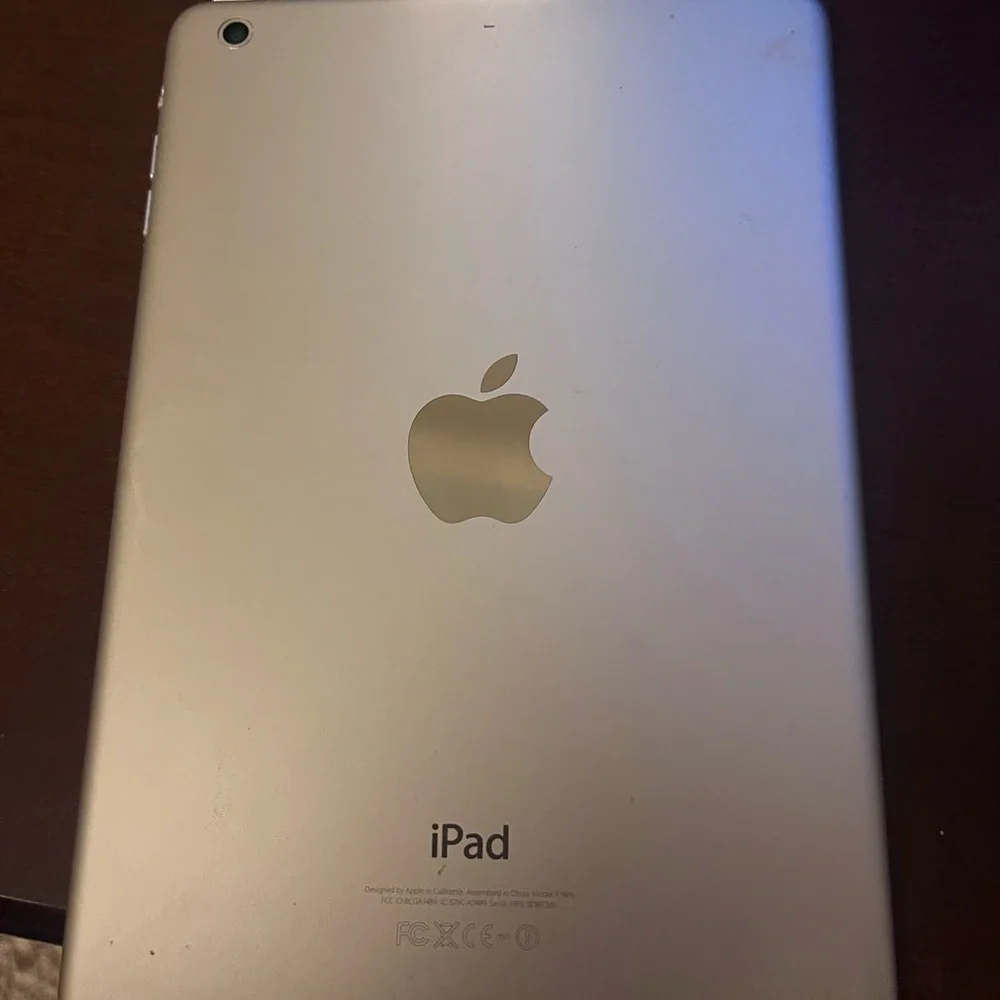 Apple iPad - Silver iPad Mini 2 Silver 32GB